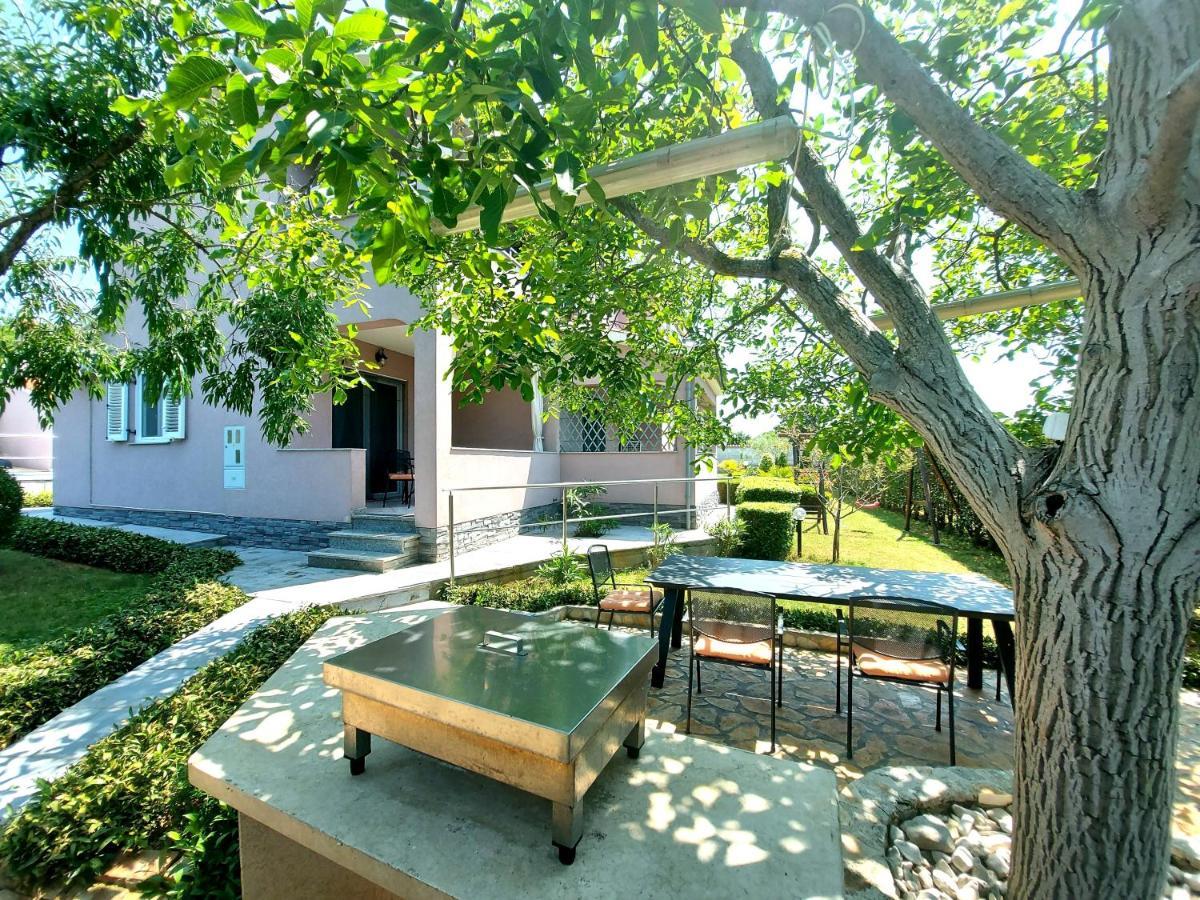 Villa Mattea Galizana ภายนอก รูปภาพ